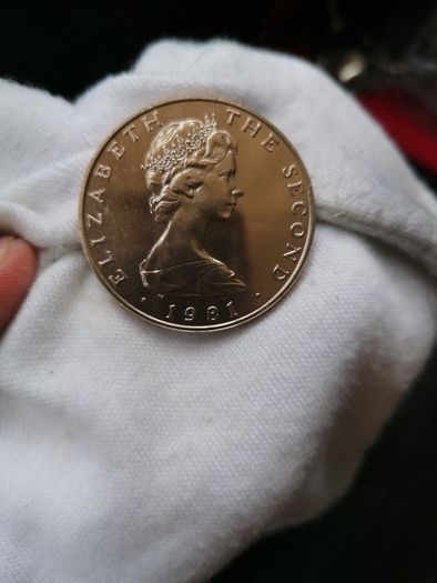 1981 Isle Of Man Five Pounds Coin