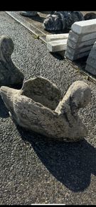 Swan garden statue stone