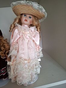 Leonardo Collection Porcelain Doll Debbie