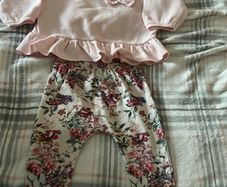 Girls next two piece suit 9/12 mths