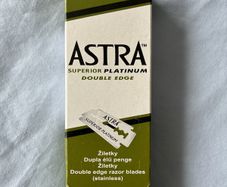 Astra razor blades