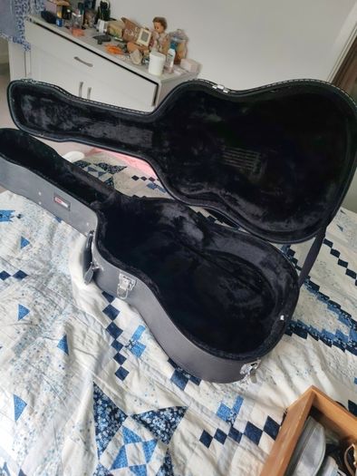 Gator Guitar Hard Case