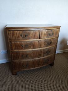 Beautiful Mahogany Chest of Drawers