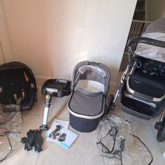 Uppababy Vista Travel System & Maxi Cosi Infant Carrier and Isofix