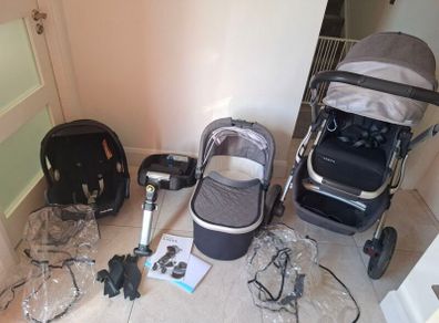 Uppababy Vista Travel System & Maxi Cosi Infant Carrier (expiry 2031) and Isofix