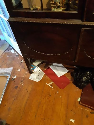 ,mahogany display cabinet