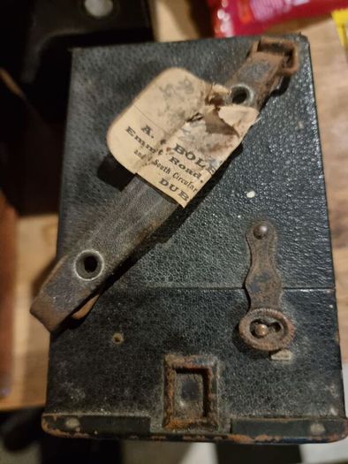 Antique cameras [brownie, futura, coronet]