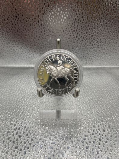 28.28grams Fine 925 Silver Bullion 25th Anniversary Accession of Queen Elizabeth ll 1977.