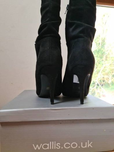 BNWT Wallis Black Ankle Boots