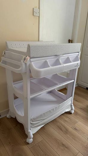 Babylo 2-in-1 Baby Bath & Changing Table