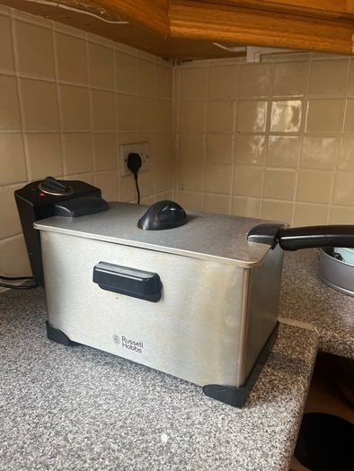 Russell Hobbs Deep Fat Fyer