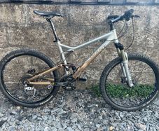 Giant Trance 2 full suspension mountain bike