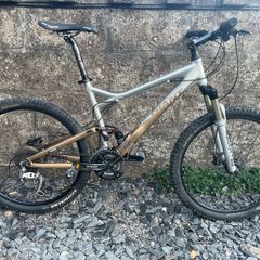 Giant Trance 2 full suspension mountain bike