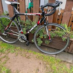 Trek alpha 1.1 700x25c wheels 21 inch frame 8x2 speed