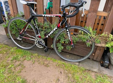 Trek alpha 1.1 700x25c wheels 21 inch frame 8x2 speed