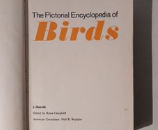The Pictorial Encyclopedia of Birds edited by Bruce Campbell