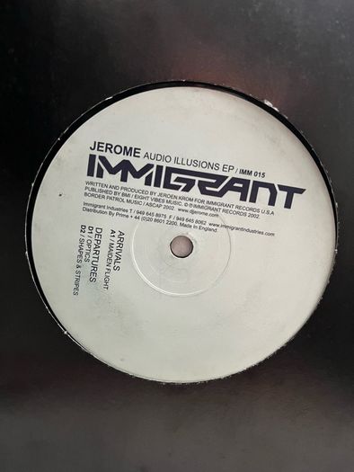10e each Techno 12" vinyl