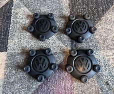 VW Caddy centre caps