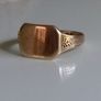 9ct gold signet ring size U Image 2