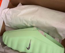 Nike mind 001 green