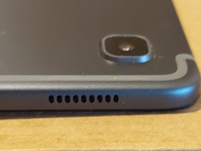 Samsung Galaxy Tab S5e. SM-T720, Crack on screen, Not powering on, for parts or repair