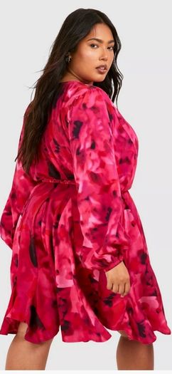 Boohoo dress