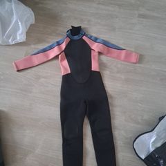 kids wet suit and brand new bench shoes
