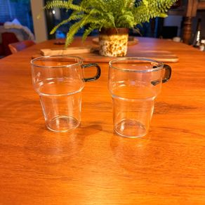 Vintage-Style Stackable Glass Cups / Mugs