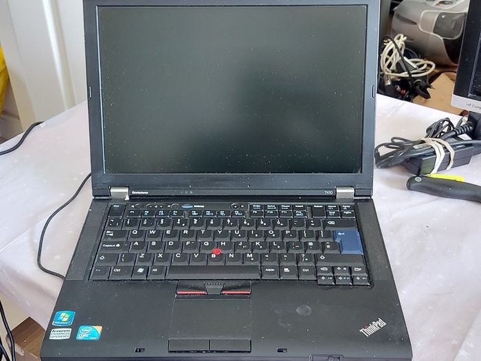 Lenovo Thinkpad T410, Intel Core i5 CPU M 520, 2.4GHz, Windows 10, 4GB Ram, 160GB HDD, Microsoft Edge, Chrome and VLC