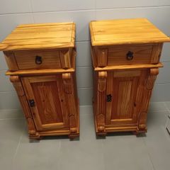 Pair of Solid Wooden Bedside Cabinets / Bedside Tables