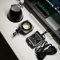 Zhiyun G200 Studio Light (Like New)
