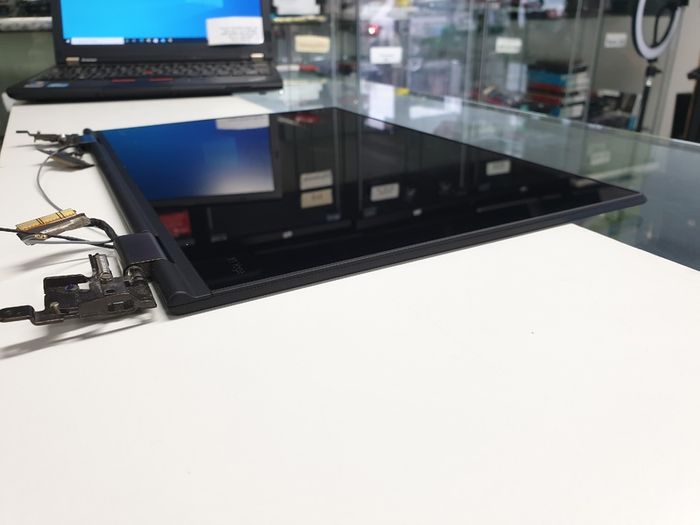 Lenovo Screen Assembly ThinkPad X1 Yoga 2nd Gen 14" 1920x1080, Glass Damaged