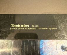 Technics SL-Q5 direct drive, linear tracking, fully automatic turntable