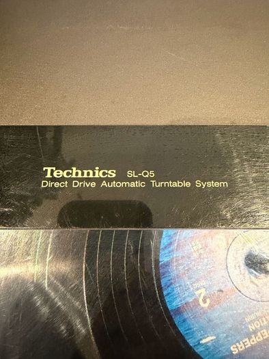 Technics SL-Q5 direct drive, linear tracking, fully automatic turntable