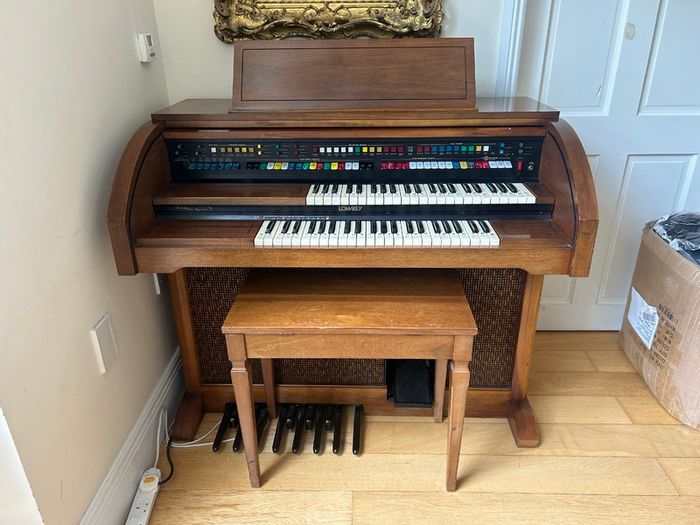 Vintage Electric Organ