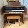 Vintage Electric Organ Image 2