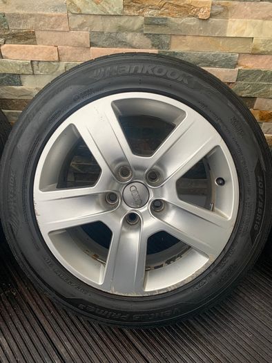 Audi A4 b6/b7Alloy wheels with hankook tyres.
