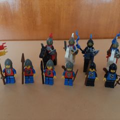 LEGO Castle 10 Vintage Knight Minifigures from 1980s. Largely in good condition.