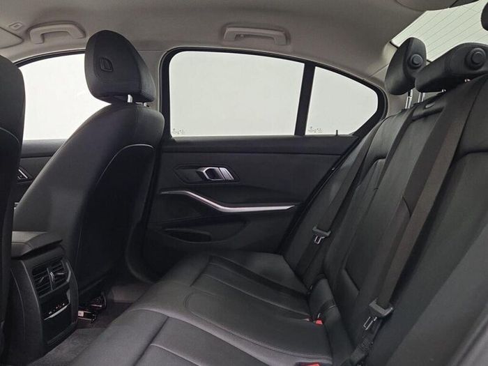 BMW 3-Series 2019