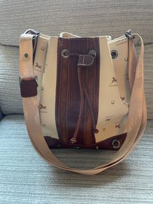 Cavalinho Bucket Bag - Classic Horse & Horseshoe Motif