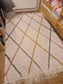 rug in a good condition