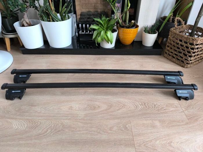 Hyundai Genuine Roof Bars rack