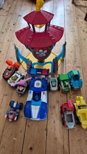 Paw patrol Dino Tower, 2 revup cars, Chase transforming car