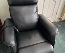 Recliner lift chair