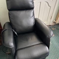 Recliner lift chair