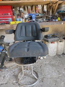 Tractor seat