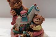 Teddybear family figurine