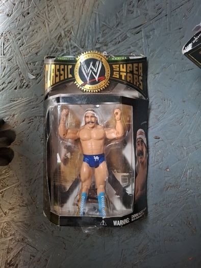 wwe classic superstars never opened still.sealed