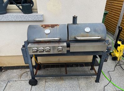 Gas & Charcoal BBQ