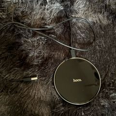 Hoco wireless charger